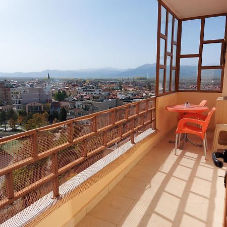 Geni Apartment Корча Экстерьер фото