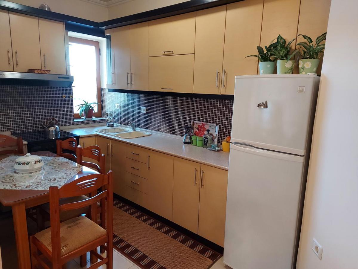 Geni Apartment Корча Экстерьер фото