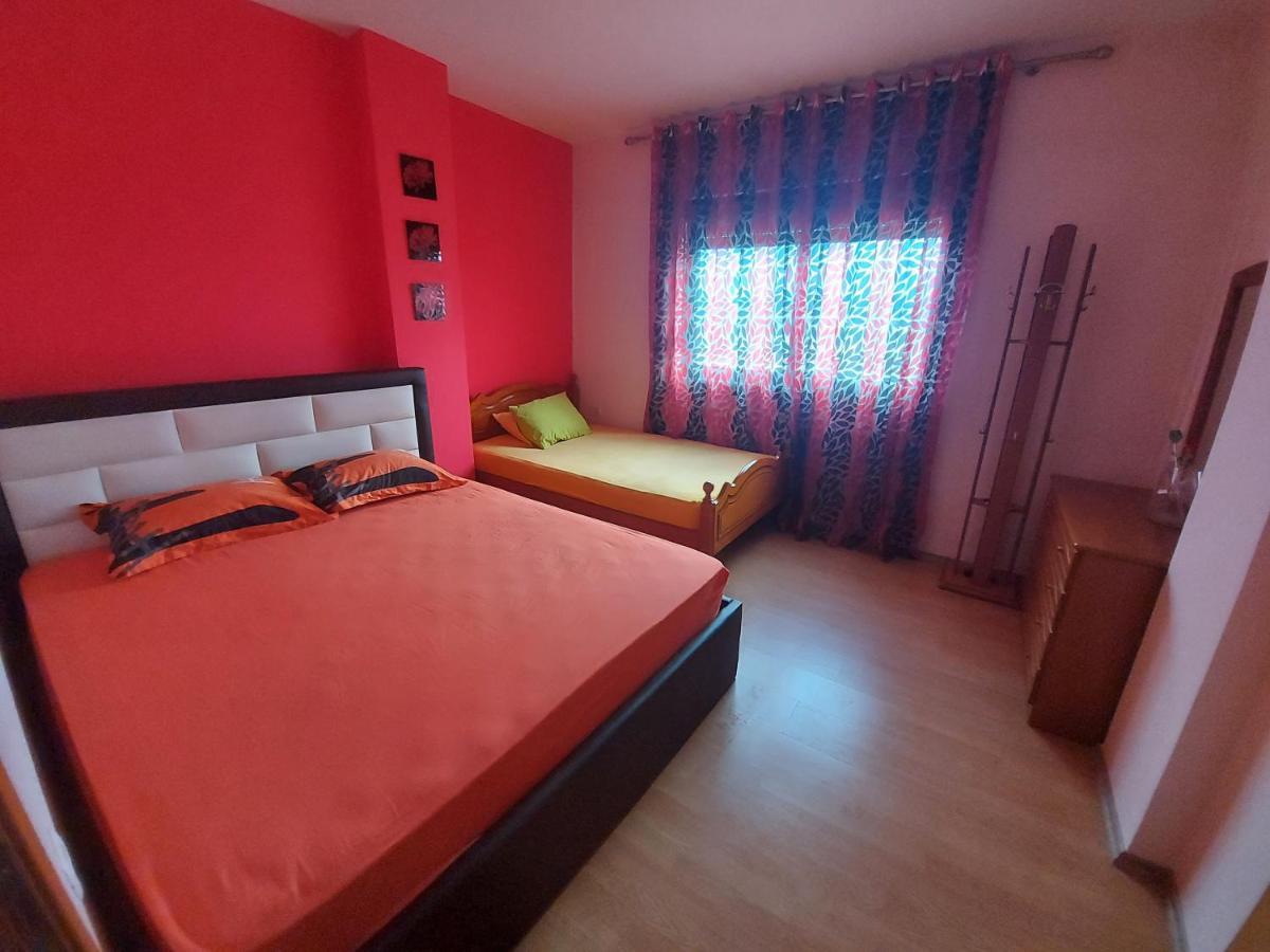Geni Apartment Корча Экстерьер фото
