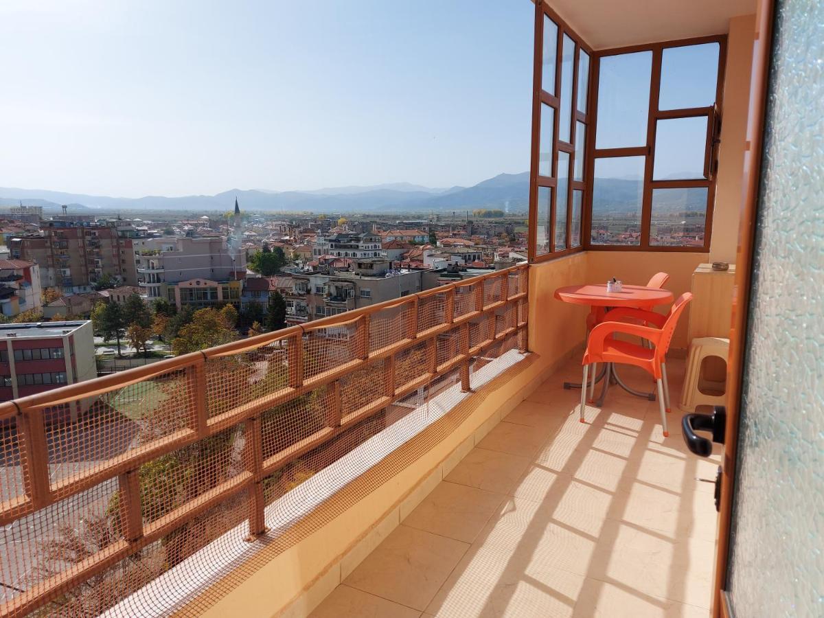 Geni Apartment Корча Экстерьер фото